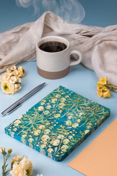 Muus Verneuil's blue 12x16 FSC MIX CREDIT GFA-COC-007196